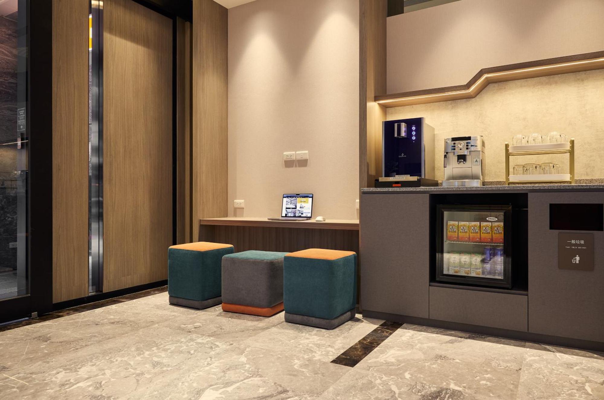 Orange Hotel -Hanzhong, 臺北 外观 照片